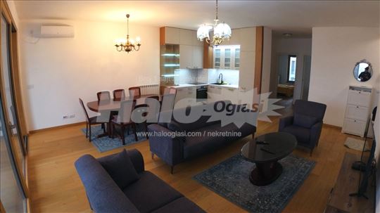 Lux trosoban stan, Blok 65, parking uz doplatu