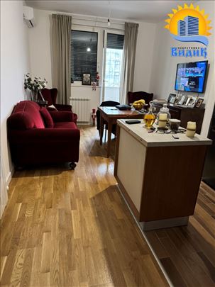 Konjarnik, Mirka Sandića