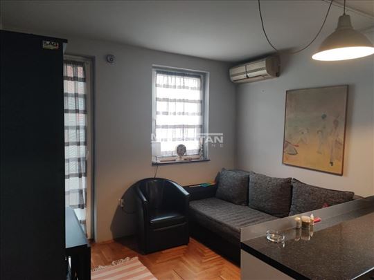 Kotež, namešten, odmah useljiv