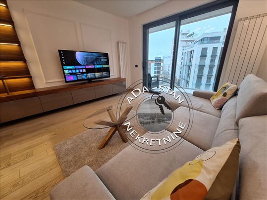 Luksuzan stan na Dorćolu sa garažom