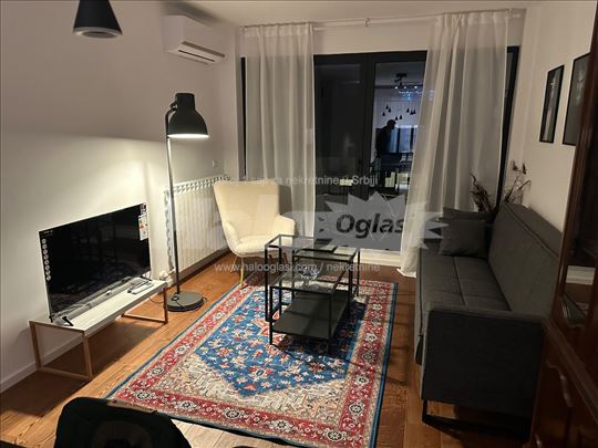 SunnyVille Nov Stan 2.0 / namesten