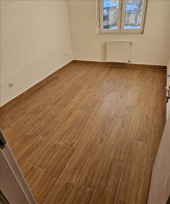 Trosoban Stan Novogradnja Useljiv u Obrenovcu