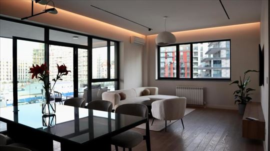 BW SOLE - izuzetan stan sa prelepom terasom! ID#11