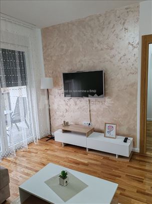 Izdaje se stan u Kaludjerici 47m2