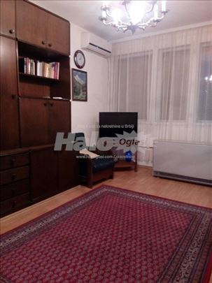 Izdajem jednosoban stan na Vozdovcu