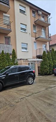 Izdajem namešten stan 