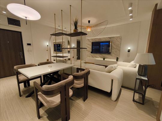 Perfektan stan u mirnoj ulici