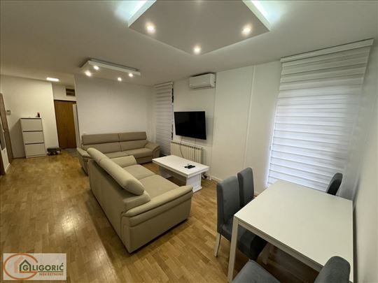 Stan u blizini Hrama Svetog Save