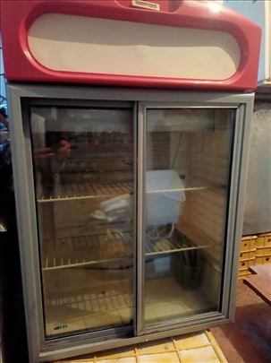 Frižider transparentni