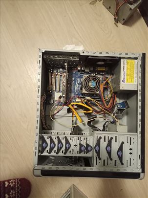 Desktop računar 