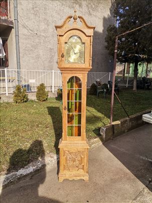 Agria hrast 