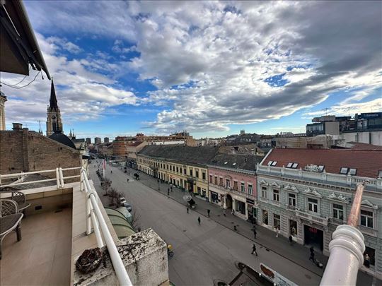 Centar Novog Sada - Pešačka zona! Retko u ponudi!