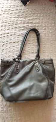 Crna torba od veštačke kože