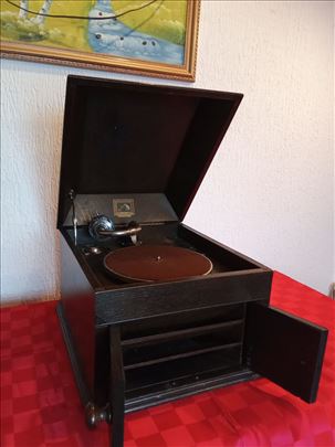 Gramofon kabinet