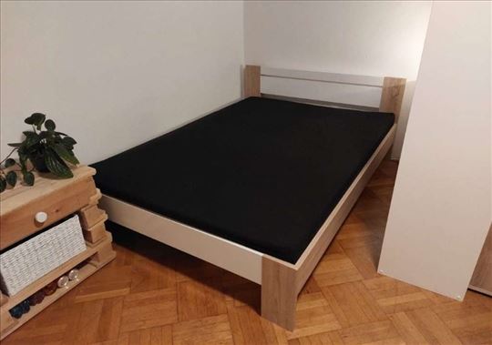 Bračni krevet 140 x 200 cm 
