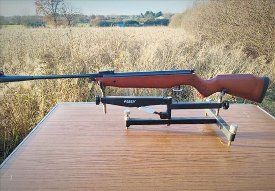 Vazdušna puška 4.5mm opruga 270m/s