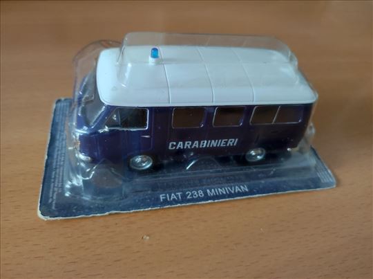 Fiat 238 Minivan Carabinieri policijski auto 1/43