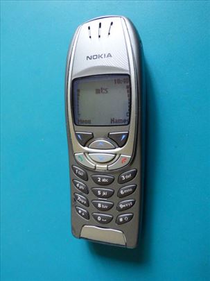 Nokia 6310i - legendarni mobilni telefon + punjač