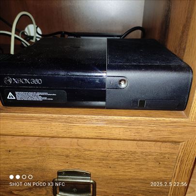 Prodajem polovan xbox360 sa polovnim igricama