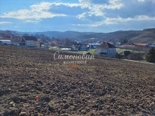 Begaljica,6,3 ari, građevisko zemljište, struja, v