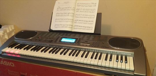 Casio LK-80 klavir Piano Keyboard ( 6 octave)