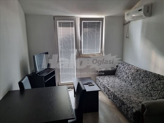 Borča-centar lep namesten stan, iznad Balkan Beta