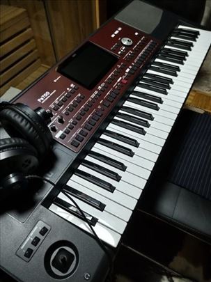 Korg Pa 700 professional arranger