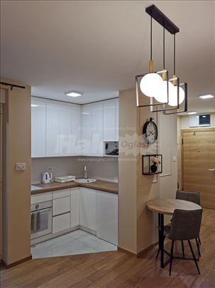 Moderno opremljena garsonjera