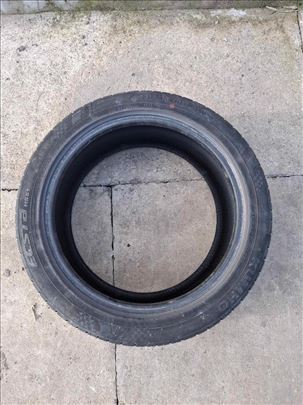 Gume 215 45 R17 Continental i Kumho