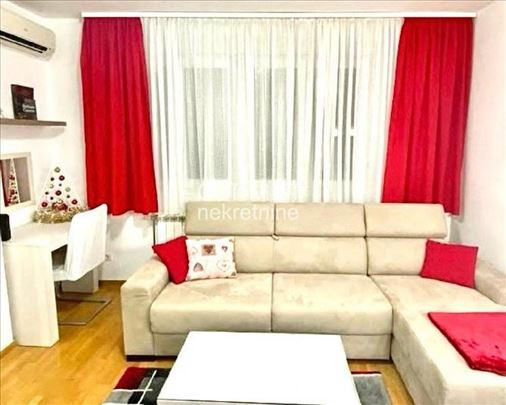 Centar, Dositejeva, 32m2, renoviran ID#2838