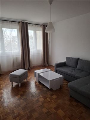 Odličan namešten stan na dobroj lokaciji