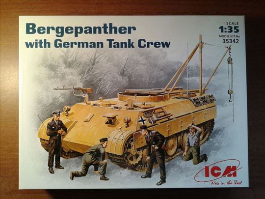 1/35 ICM Bergepanther with Crew