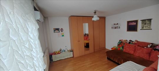 Blok 61, Jurija Gagarina, 46m2, 10/14, iz otkupa