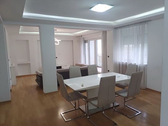 Lux duplex na Dedinju sa dvorištem, ID 1325