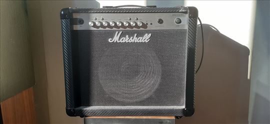 Marshall  30 W   5 efekata gitarsko pojačalo