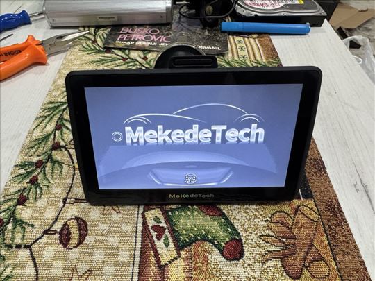 MekedeTech 6,5” odlična navigacija + nosač