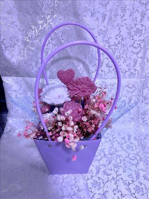 Buketi i ikebane od sapuna