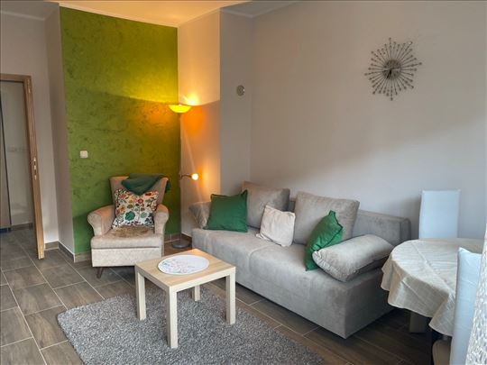 Novi Beograd Gadijeva TC Piramida LUX Pet friendly