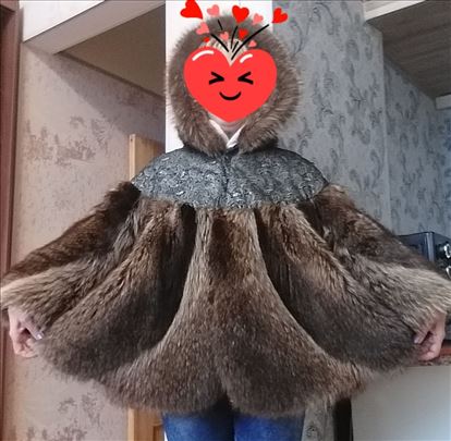 Bunda auto-ledi M