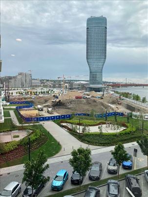 BW Residences pogled na kulu i reku izdavanje 