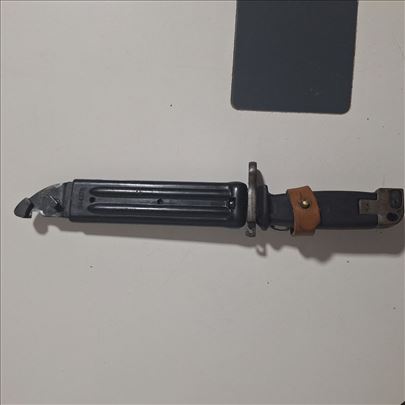 Bajonet M 70 u broju sa viskom