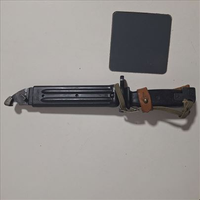 Bajonet M 70 u broju sa viskom i vezicom