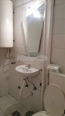 Izdavanje 43m2, I sprat, CG, Namešten, Voždovac