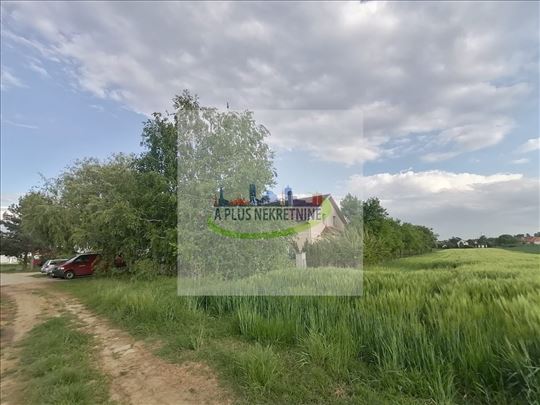 Plac 16,12 ari, uknjiženo, Novosadska ulica