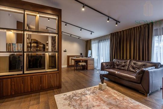 Luksuzna kuca u prestiznom delu Bezanijske Kose