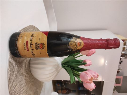 Penušavo vino "Bakarska Vodica" iz 1978