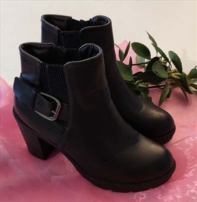 Milada cipele kao nove br. 38 