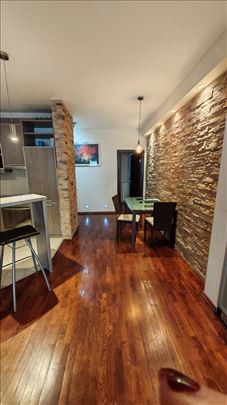 stan retko u ponudi blizu Vukov spomenika 