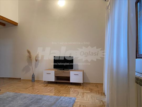 Odličan 2.0 nov, namešten-Stari Cerak