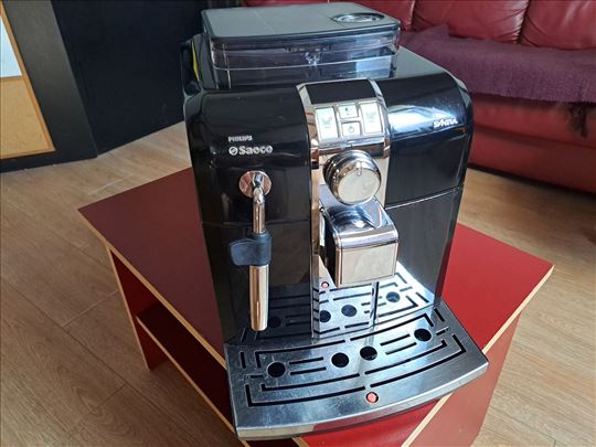 Saeco Syntia automatski espresso aparat